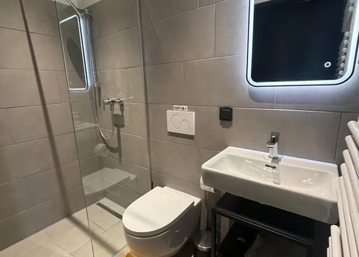 Апартаменти Miniloft Leonding - 24h Self-check-in - Free Parking Лінц