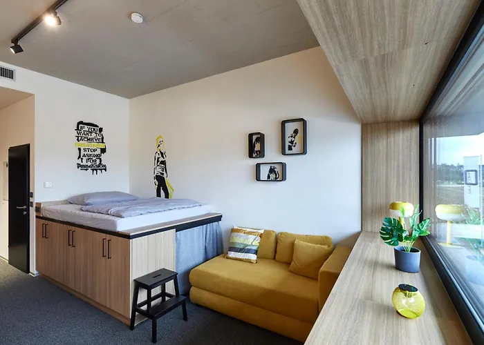 Miniloft Leonding - 24h Self-check-in - Free Parking Апартаменти Лінц